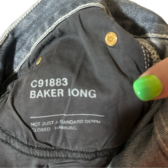 Like New - CLOSED Brand - Baker Long Jeans - size 27 - Picture 7 of 9